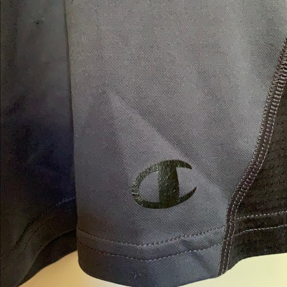 Champion Shorts - Picture 2 of 4